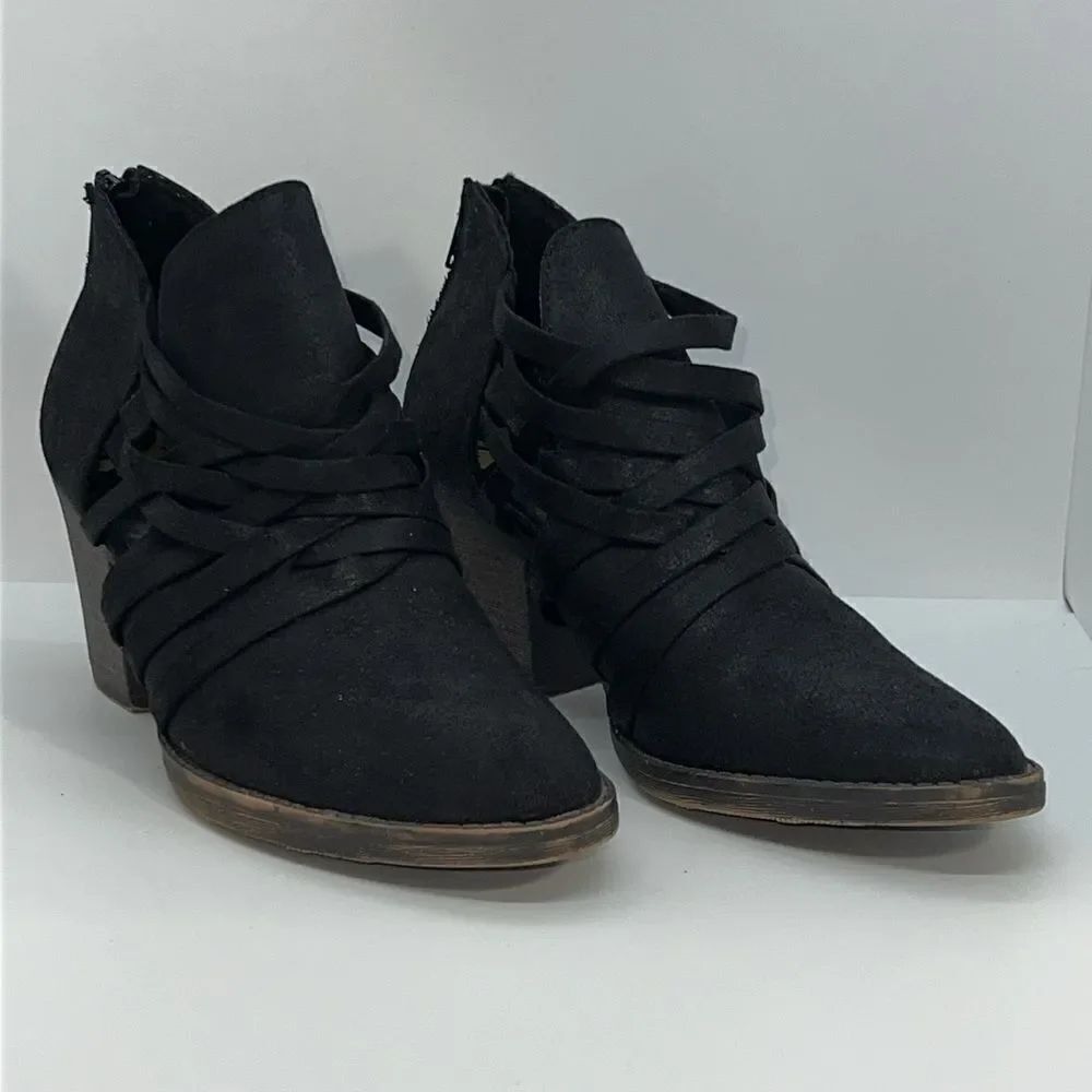 Super Cute Black High Heel Booties By Fergalicious. Size 7. - Picture 6 of 11